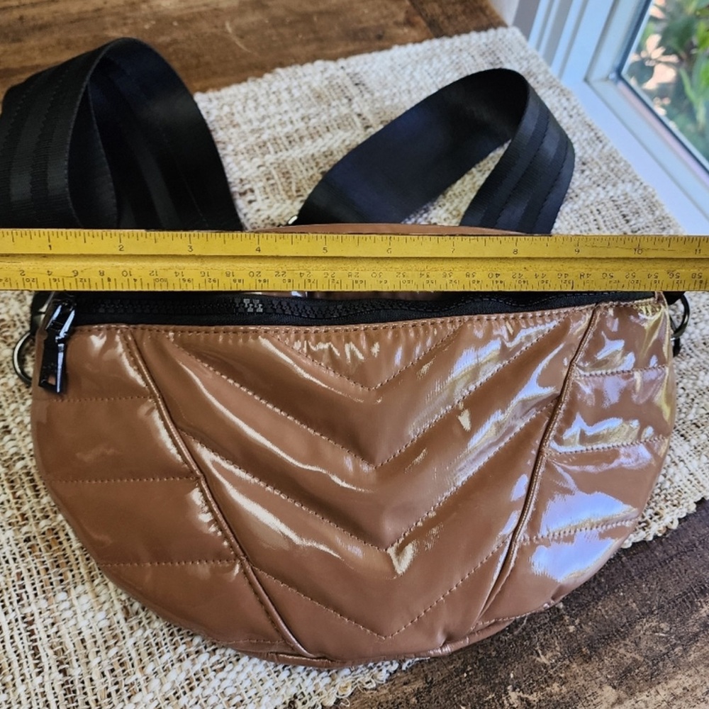 Think rolyn bum bag